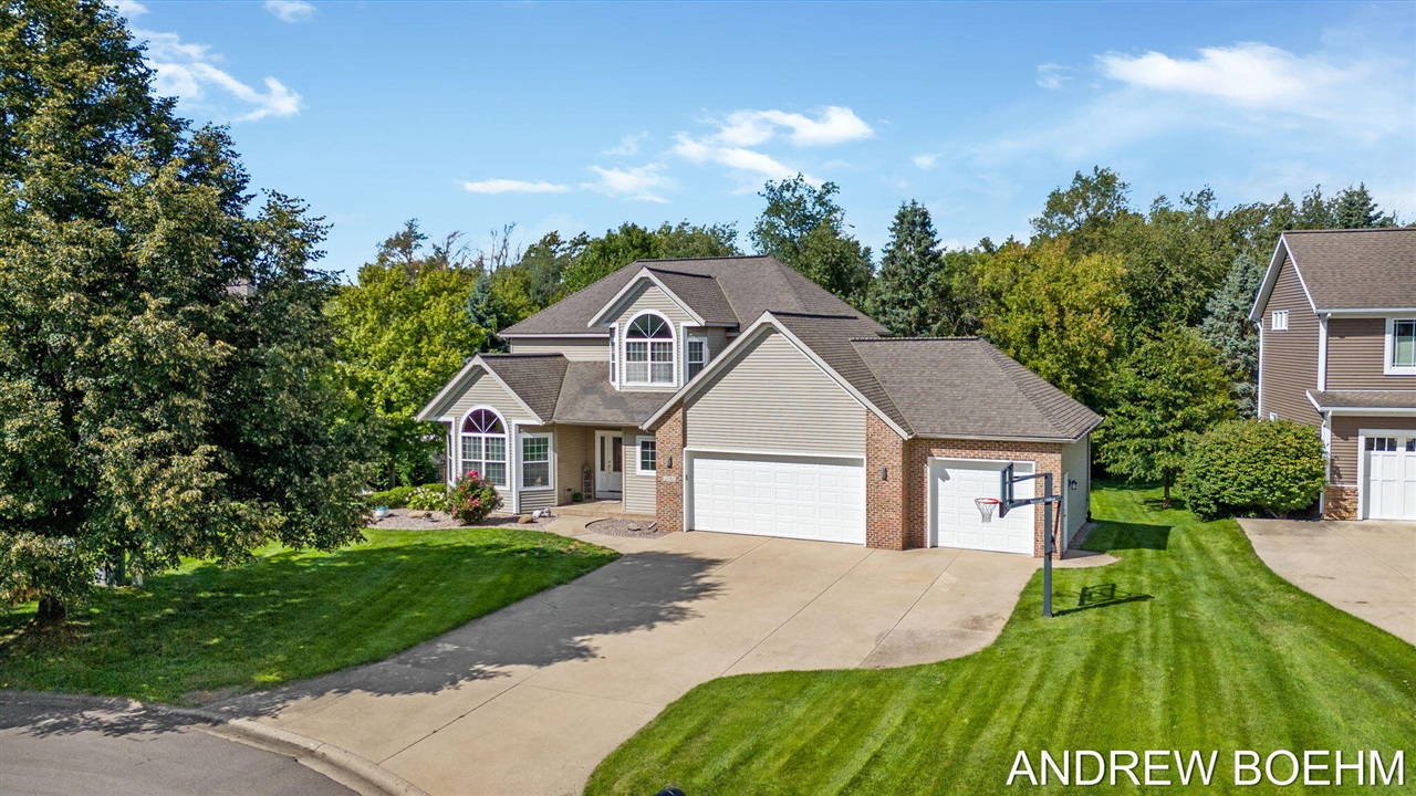 2586 Marble Court, Zeeland, MI, 49464-8943
