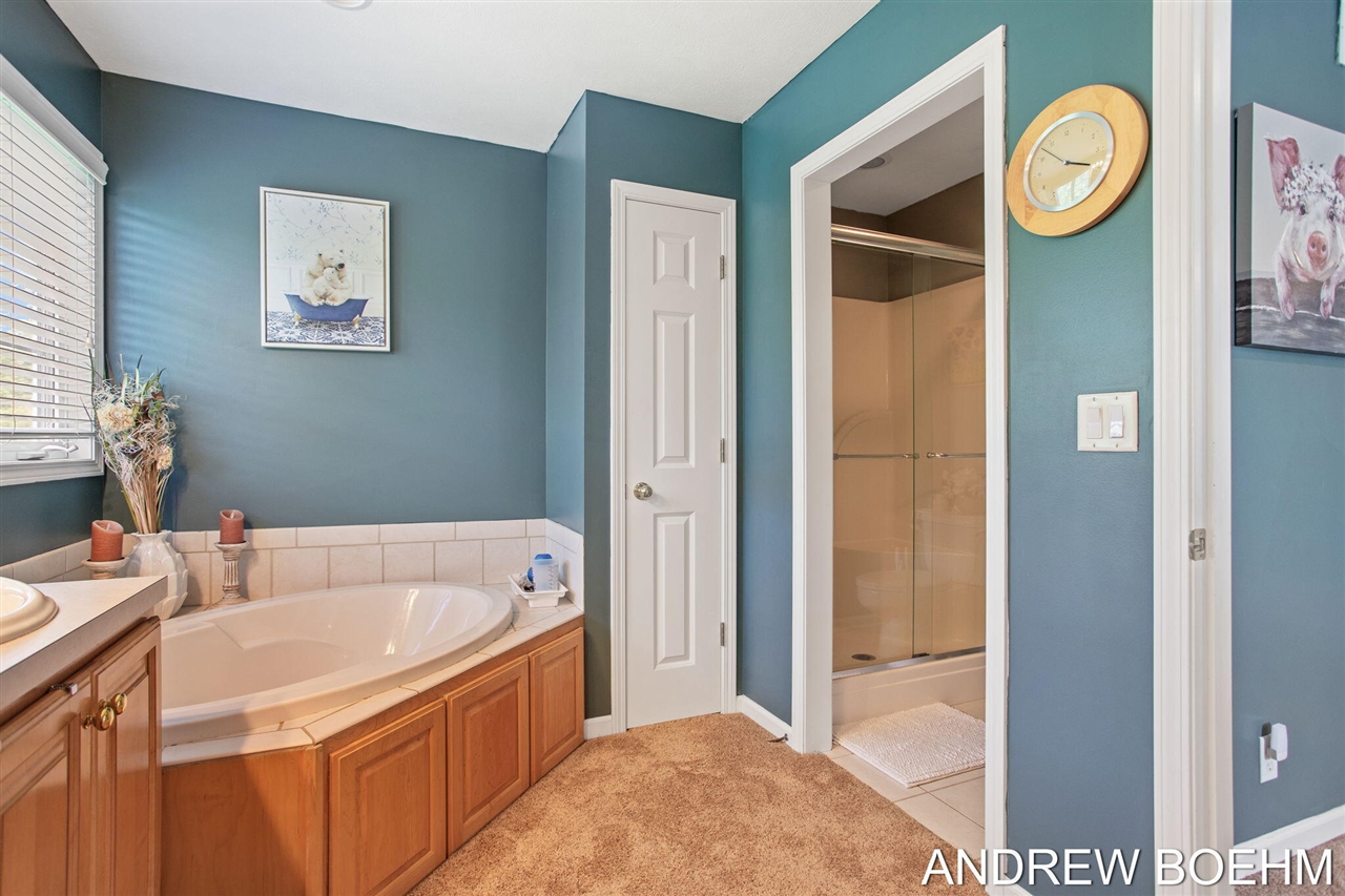 2586 Marble Court, Zeeland, MI, 49464-8943