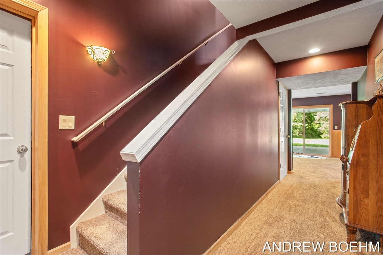 2586 Marble Court, Zeeland, MI, 49464-8943