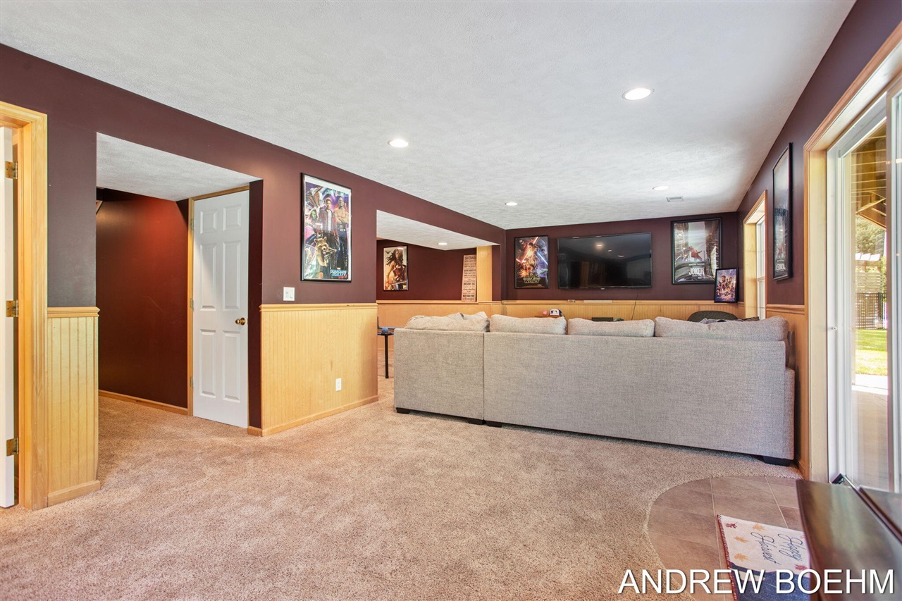 2586 Marble Court, Zeeland, MI, 49464-8943