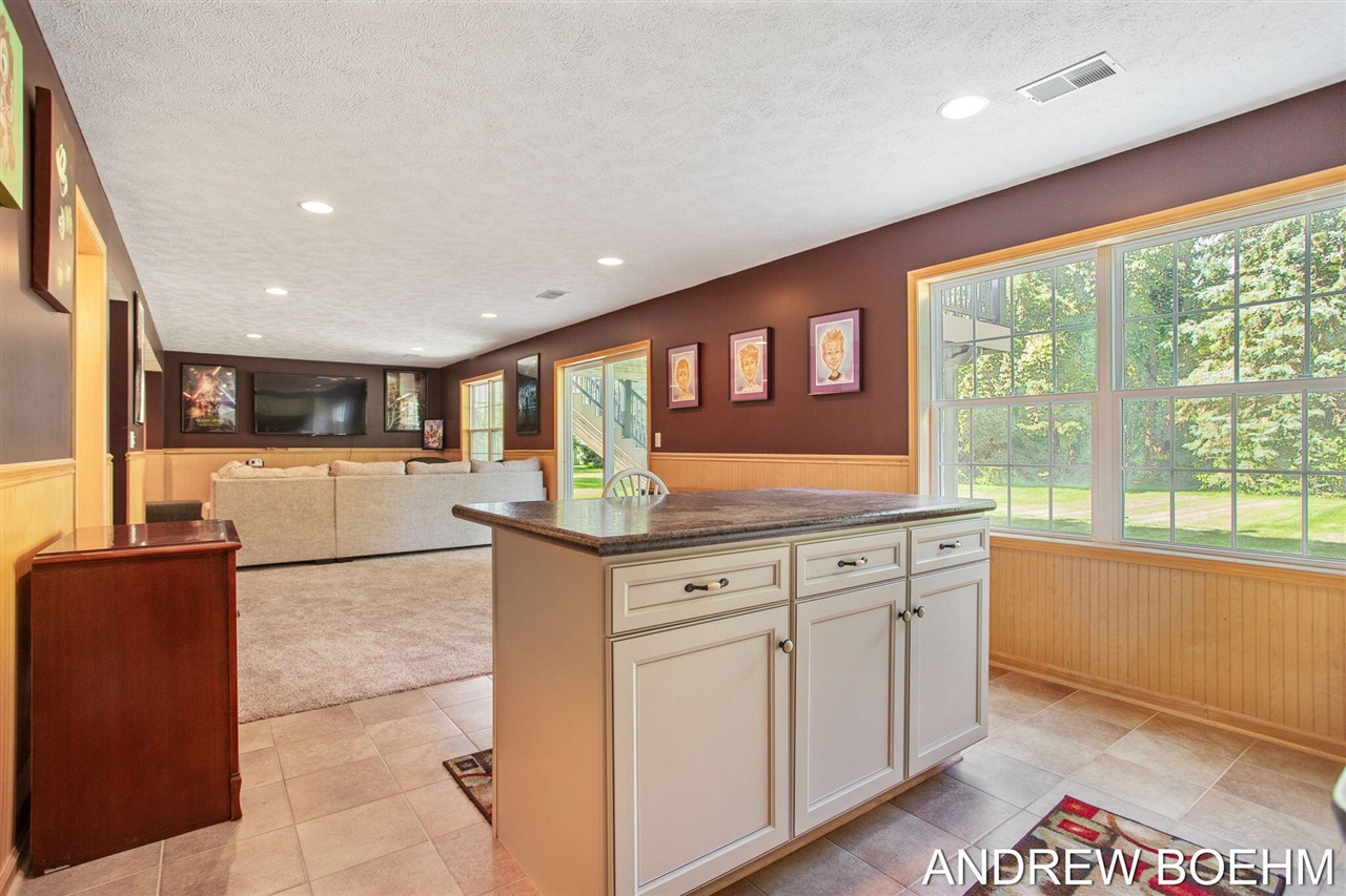 2586 Marble Court, Zeeland, MI, 49464-8943