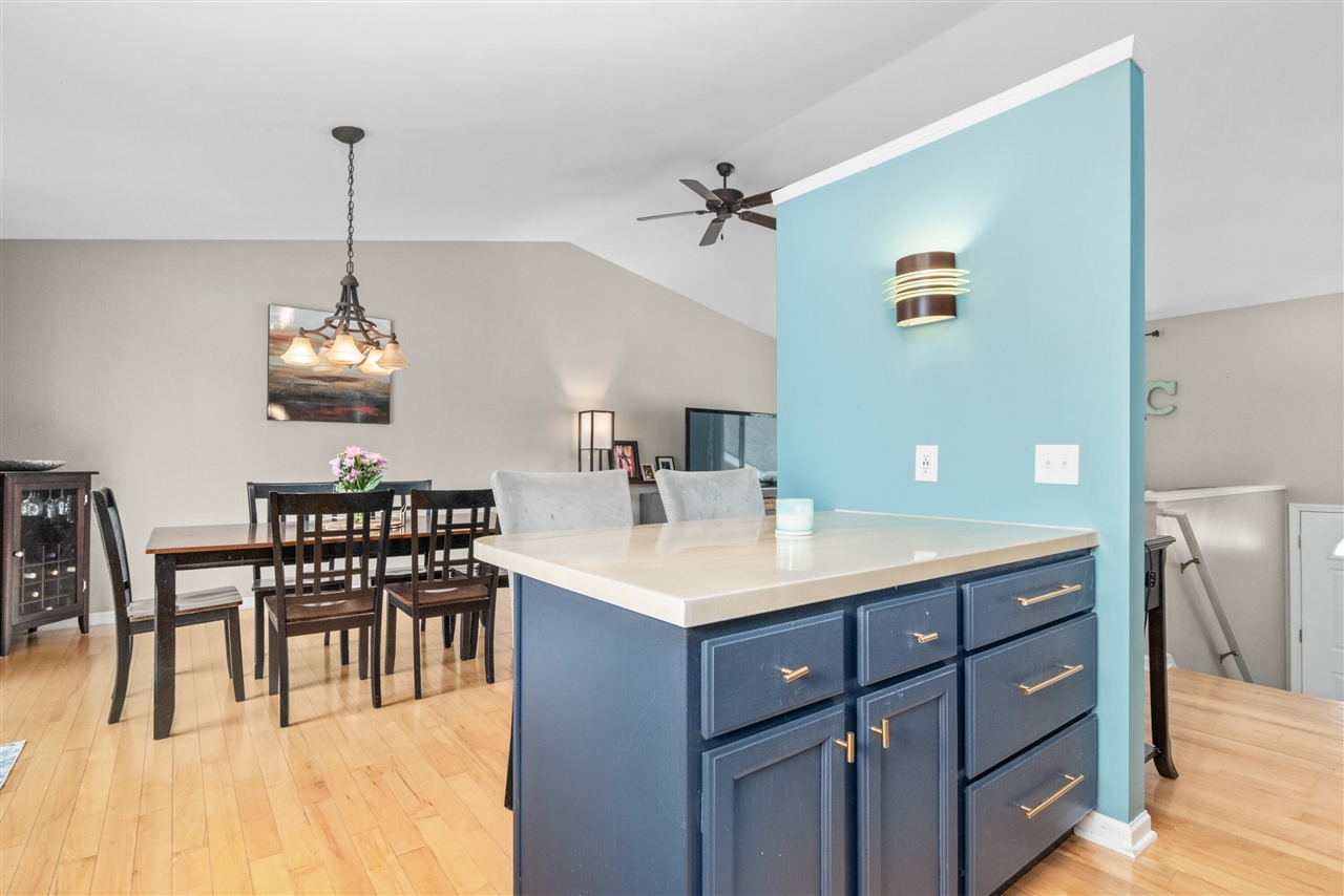 83 Windflower Street, Comstock Park, MI, 49321-8235