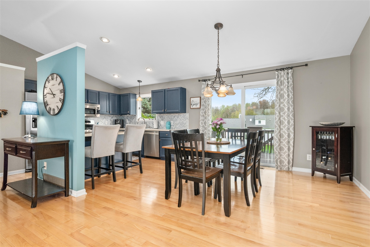 83 Windflower Street, Comstock Park, MI, 49321-8235