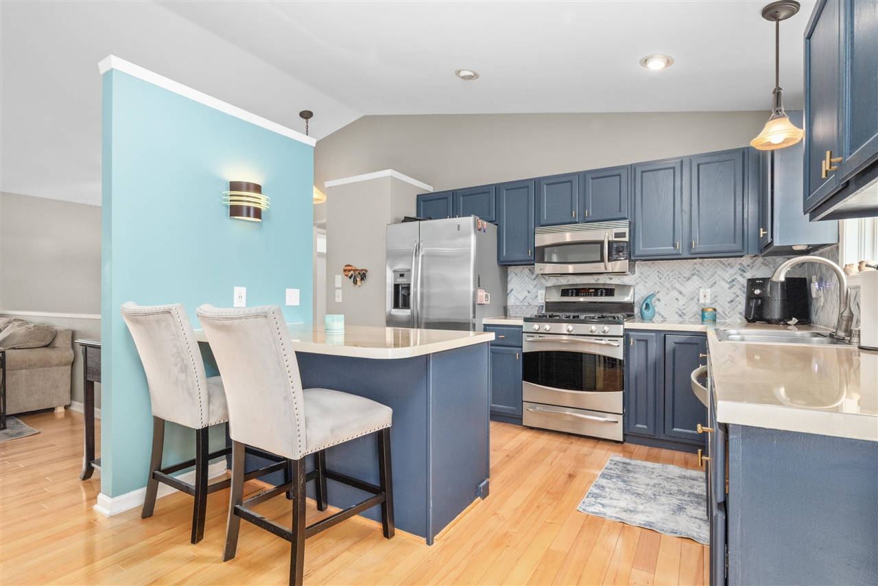 83 Windflower Street, Comstock Park, MI, 49321-8235