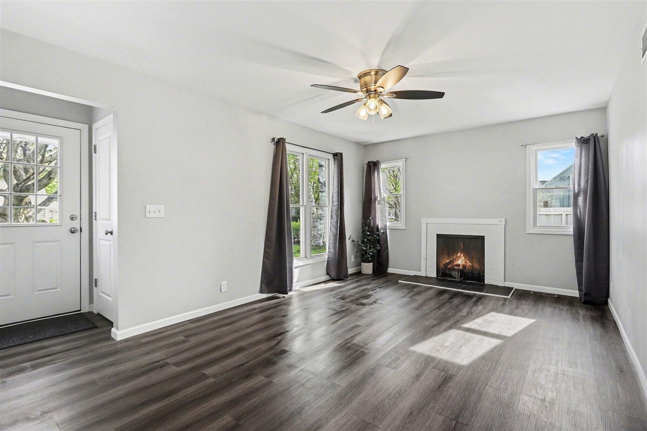 1528 Roseland Avenue, Kalamazoo, MI, 49001