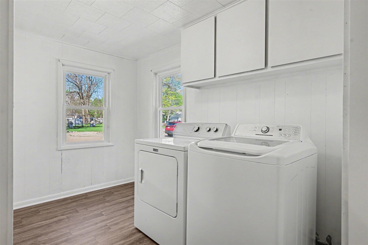703 Elm Street, Paw Paw, MI, 49079-1229