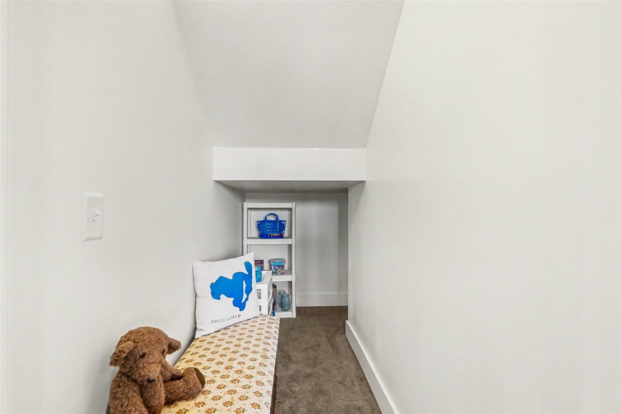 4950 S Ojibwe, Newaygo, MI, 49337-8747