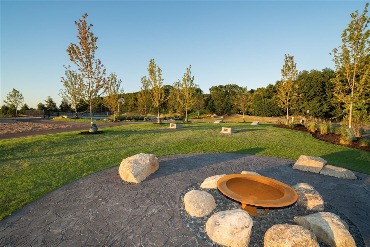 8000 Turning Stone, Kalamazoo, MI, 49009-8619
