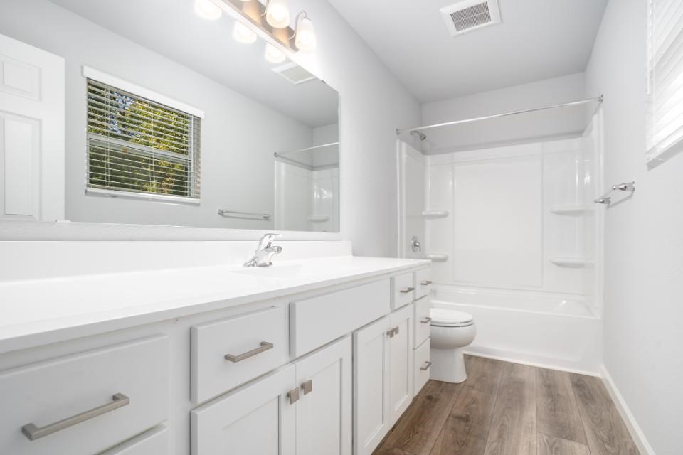 10150 Kearns Court, Portage, MI, 49024