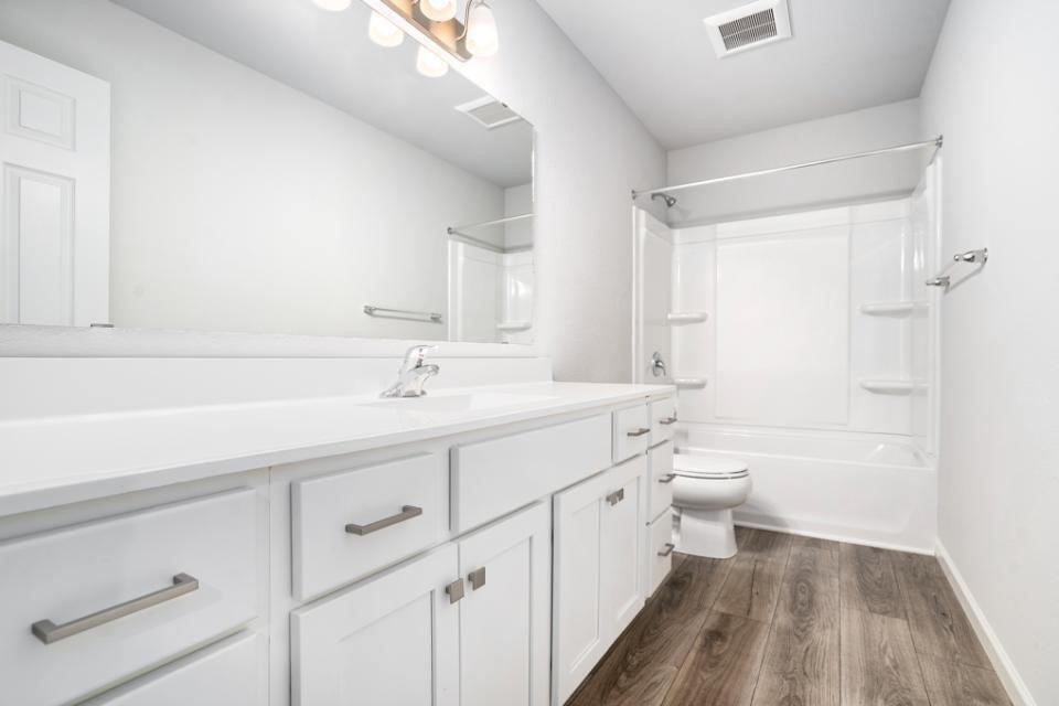 10150 Kearns Court, Portage, MI, 49024