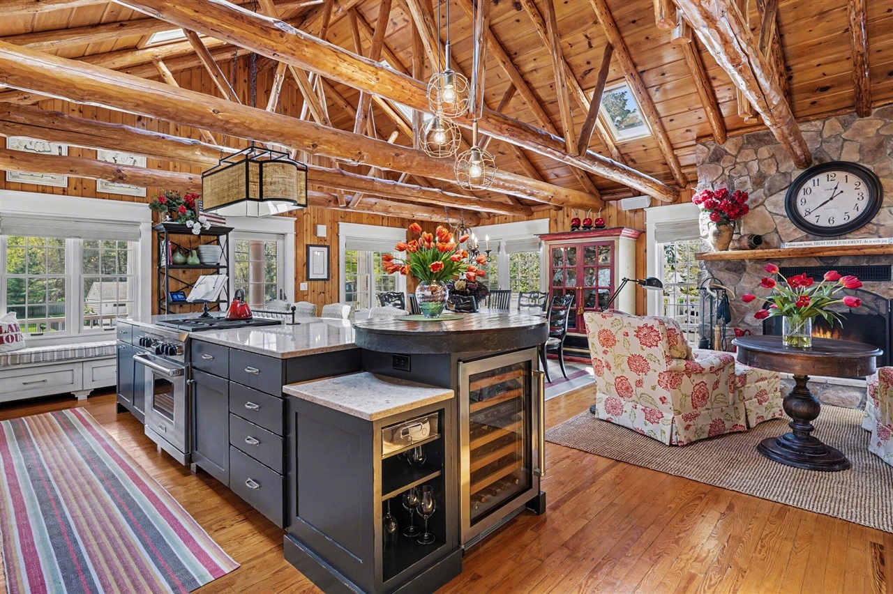 77102 Marwood Drive, South Haven, MI, 49090-9453