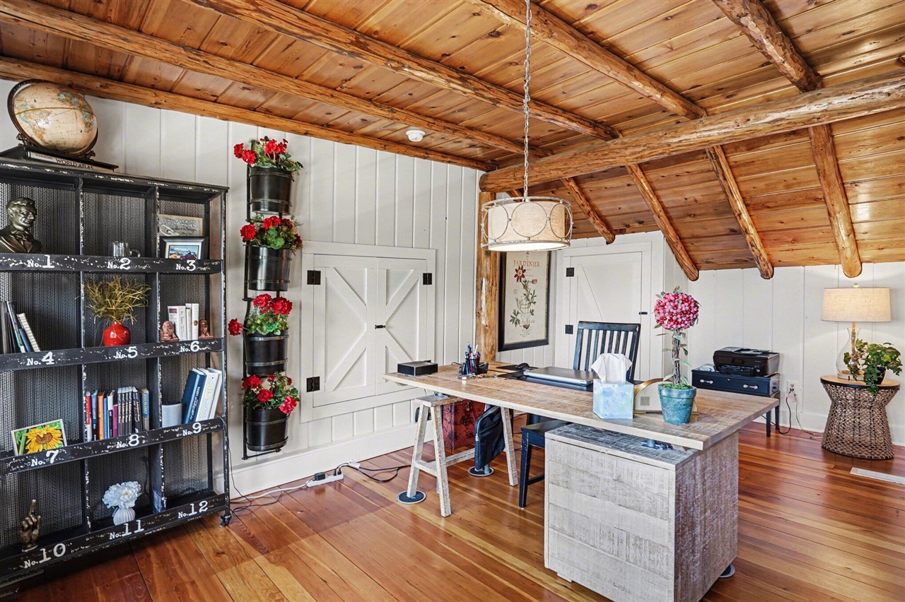 77102 Marwood Drive, South Haven, MI, 49090-9453
