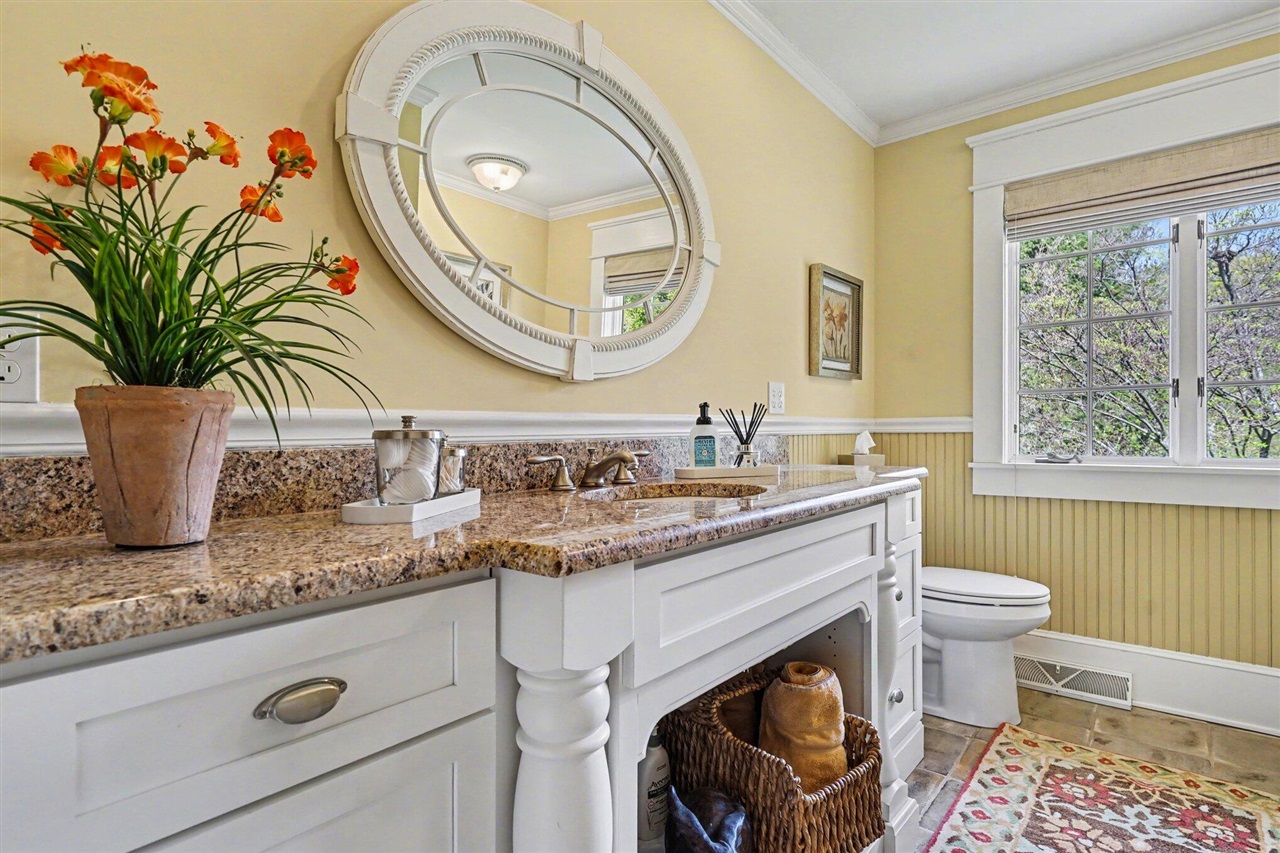 77102 Marwood Drive, South Haven, MI, 49090-9453