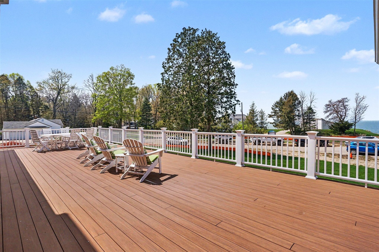 77102 Marwood Drive, South Haven, MI, 49090-9453