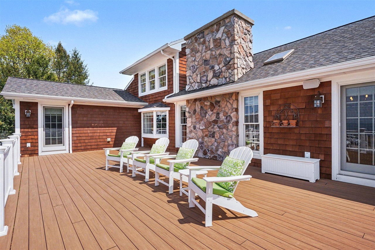 77102 Marwood Drive, South Haven, MI, 49090-9453