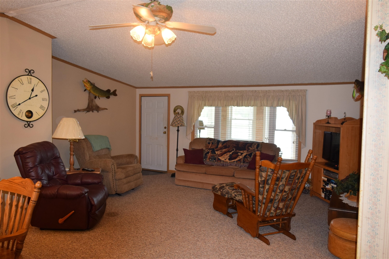 12230 Riverside Drive, White Pigeon, MI, 49099-9129