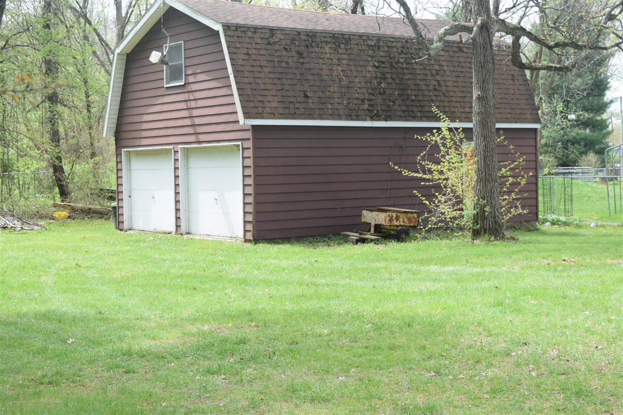 12230 Riverside Drive, White Pigeon, MI, 49099-9129