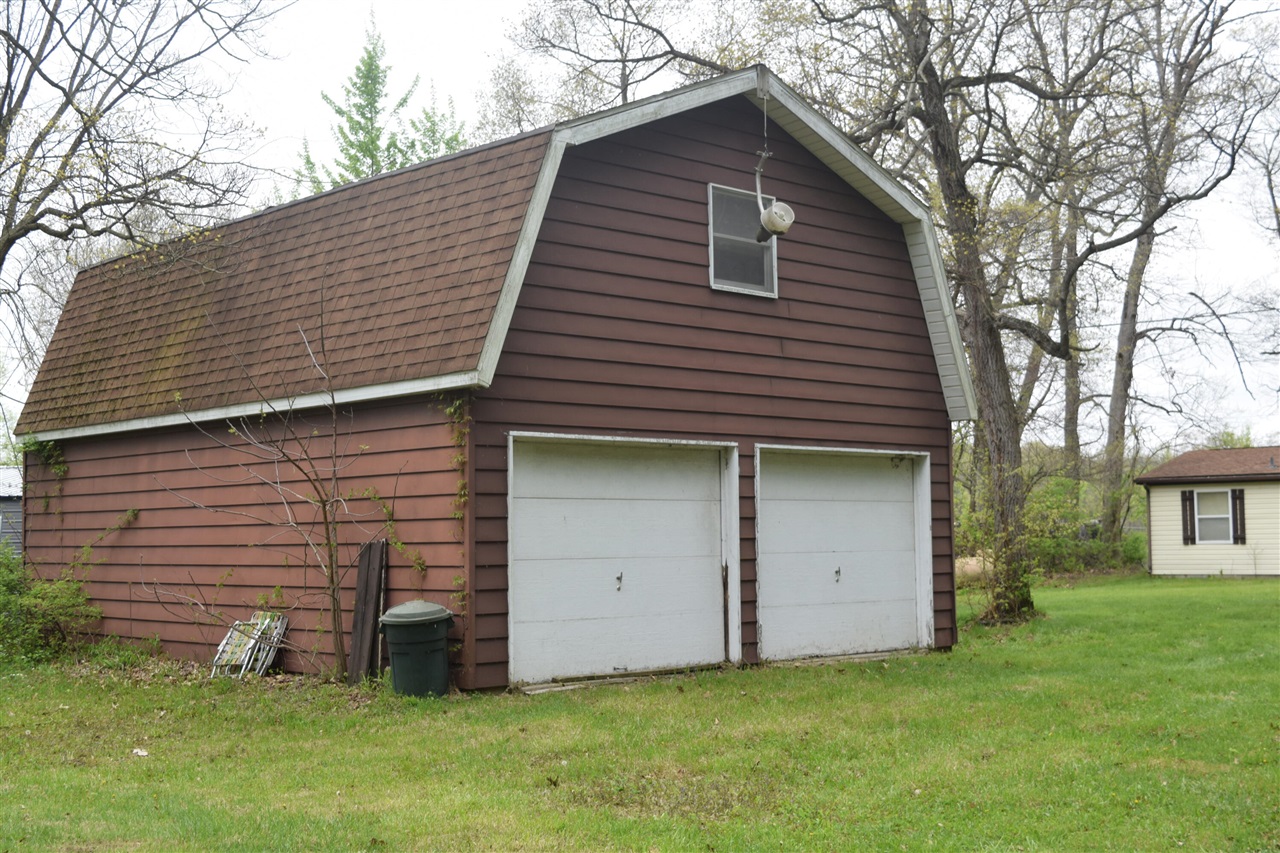 12230 Riverside Drive, White Pigeon, MI, 49099-9129