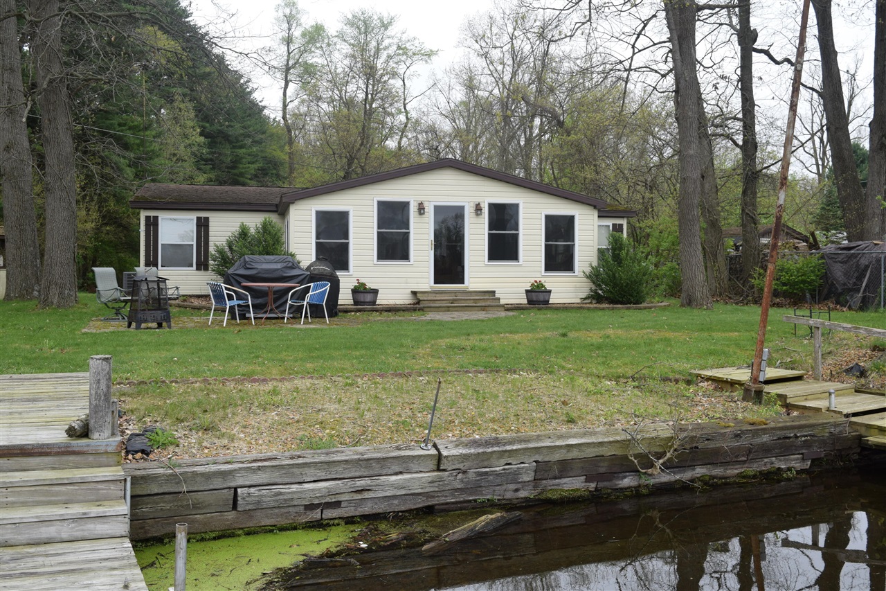12230 Riverside Drive, White Pigeon, MI, 49099-9129