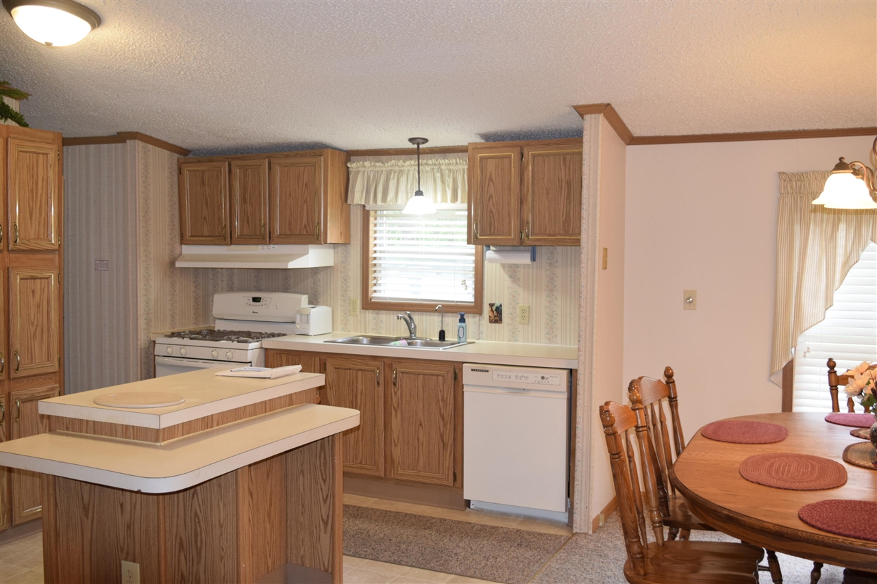 12230 Riverside Drive, White Pigeon, MI, 49099-9129