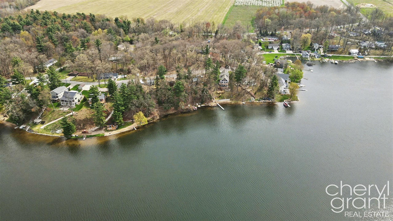 7406 Ravine Drive, Belding, MI, 48809-9336