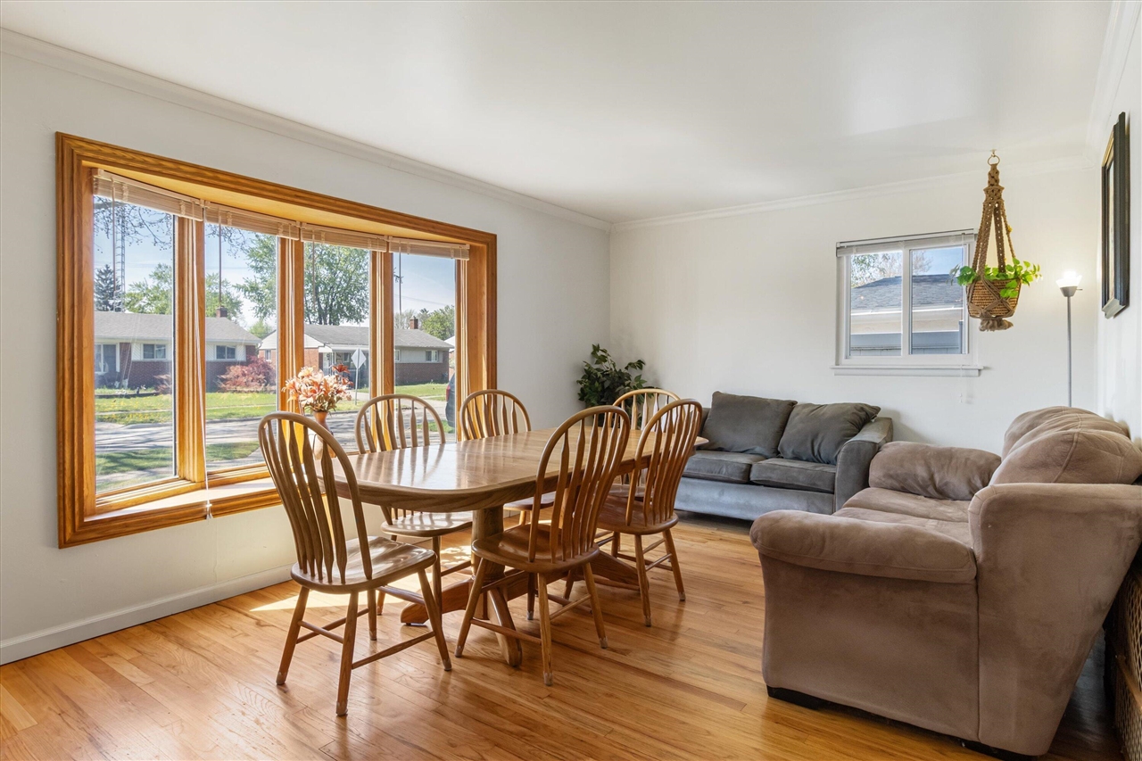 473 Darwin Street, Westland, MI, 48186-4579