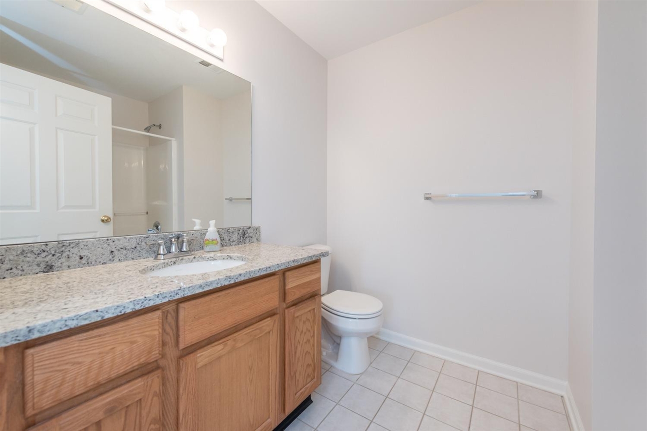 2800 S Knightsbridge Circle, Ann Arbor, MI, 48105-9288