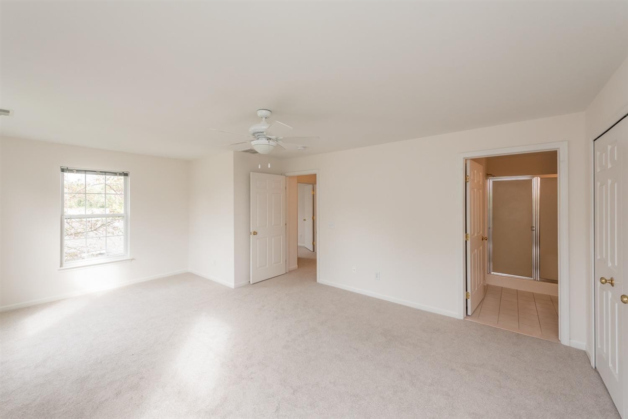 2800 S Knightsbridge Circle, Ann Arbor, MI, 48105-9288