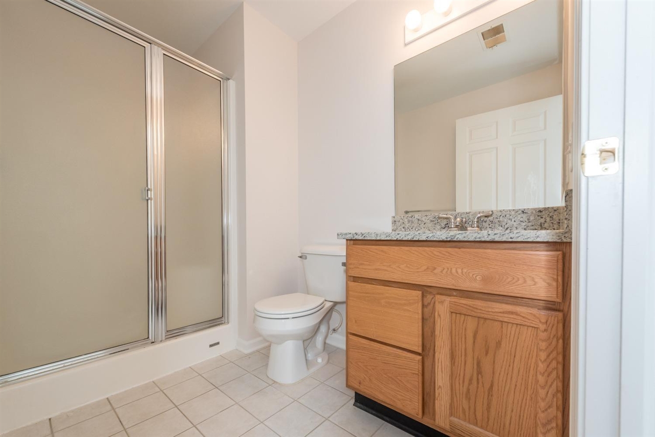 2800 S Knightsbridge Circle, Ann Arbor, MI, 48105-9288