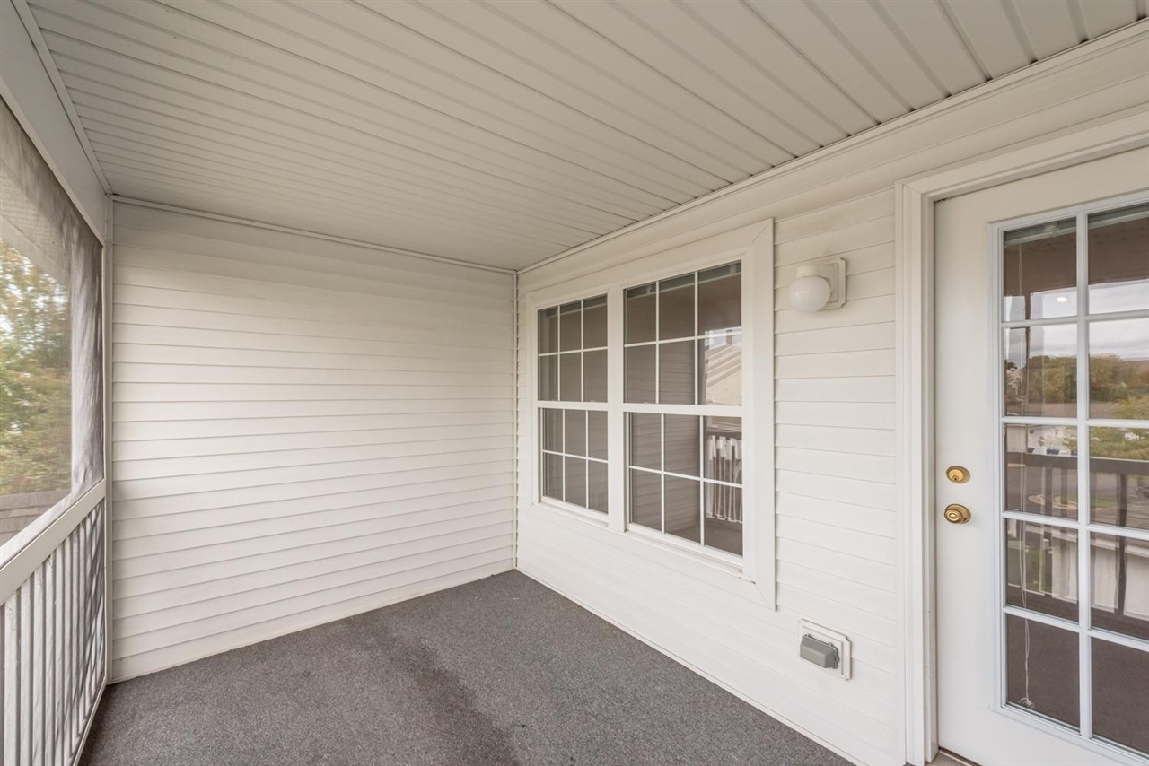 2800 S Knightsbridge Circle, Ann Arbor, MI, 48105-9288