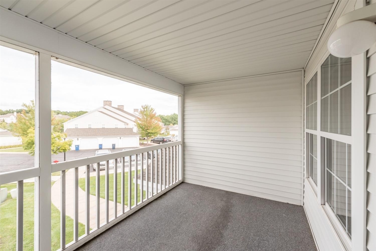 2800 S Knightsbridge Circle, Ann Arbor, MI, 48105-9288