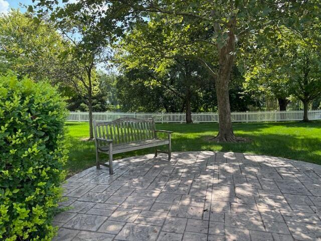 2800 S Knightsbridge Circle, Ann Arbor, MI, 48105-9288