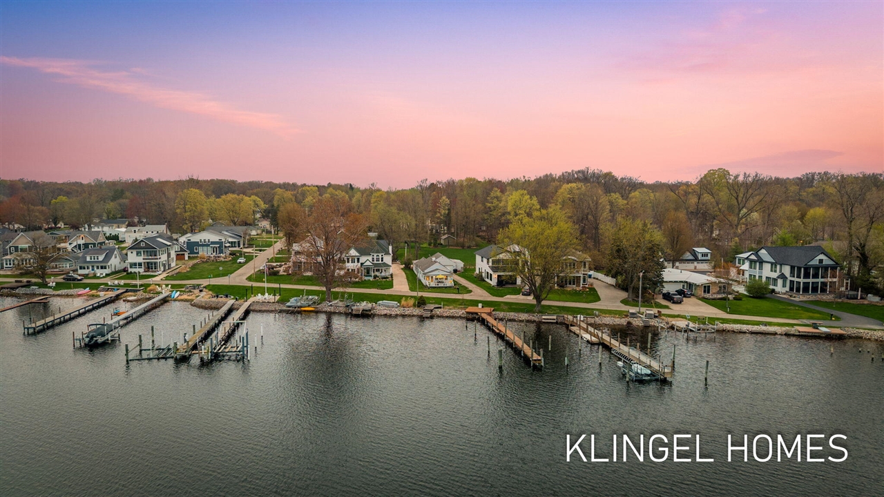 27452 Hidden Trail Lane, South Lyon, MI, 48178