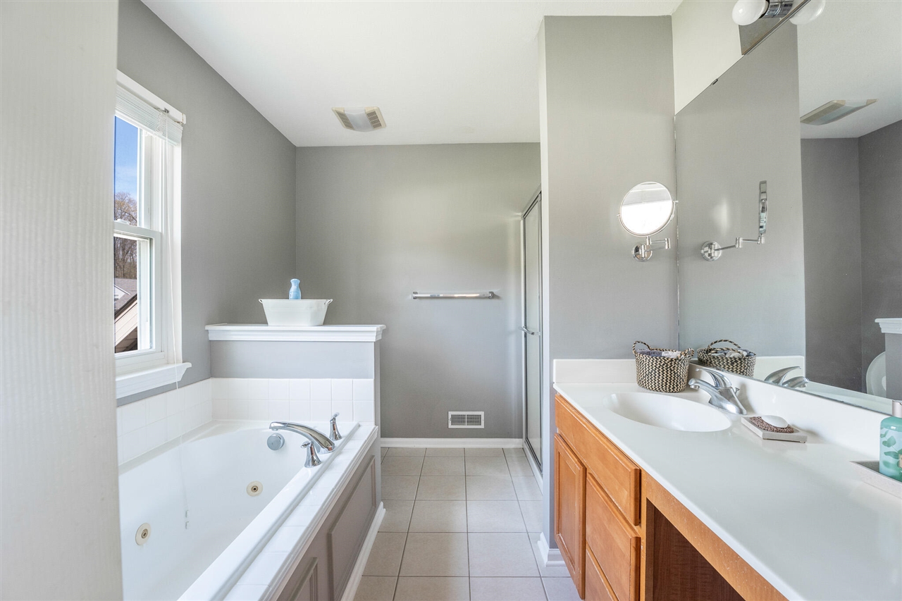 1637 Tanager Lane, Kalamazoo, MI, 49009-1881