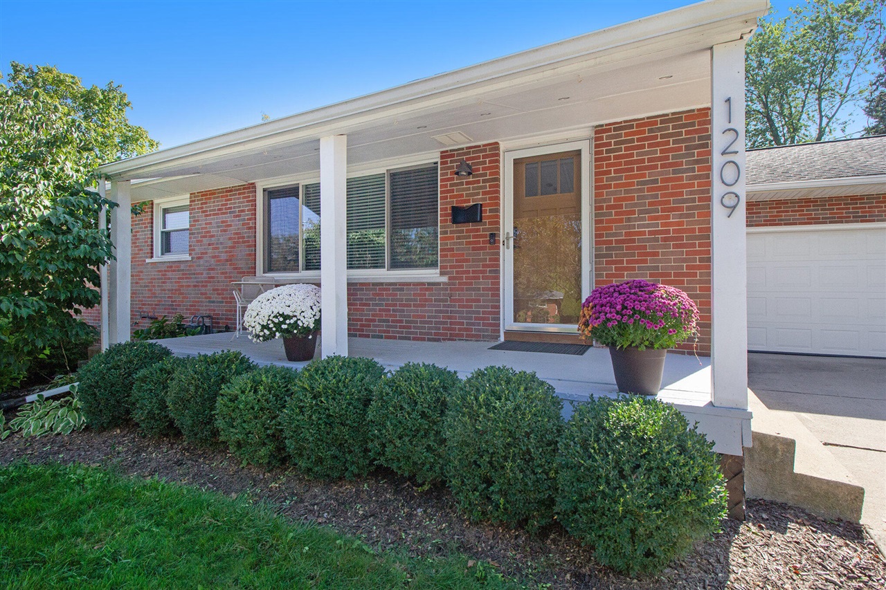 6278 Wilson Road, Ann Arbor, MI, 48108-7925