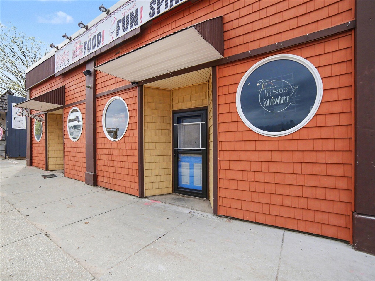 211 E Main Street, Hart, MI, 49420-1172