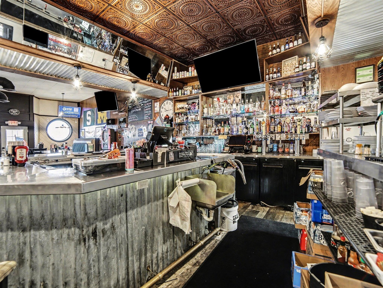 211 E Main Street, Hart, MI, 49420-1172