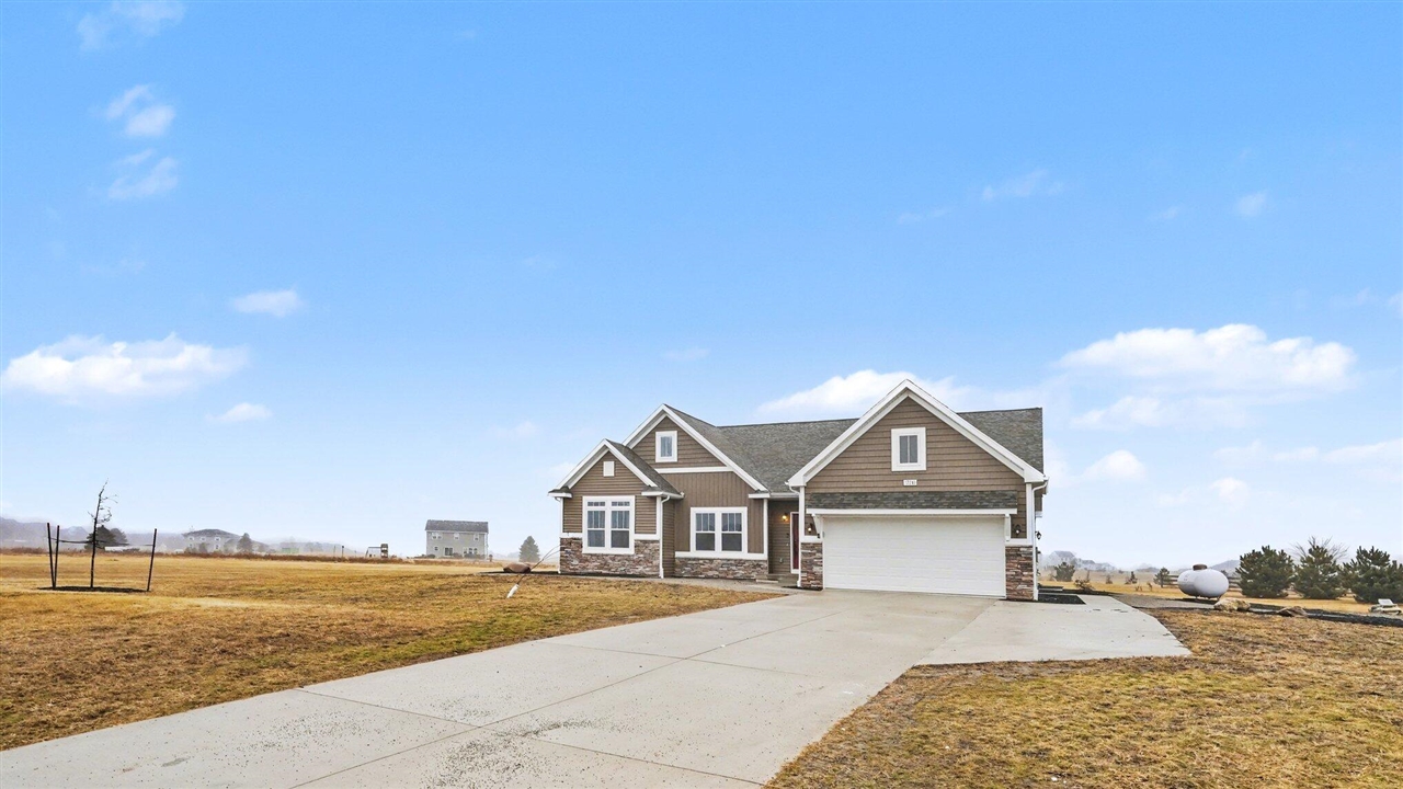 17110 Country Drive, Manchester, MI, 48158-9309