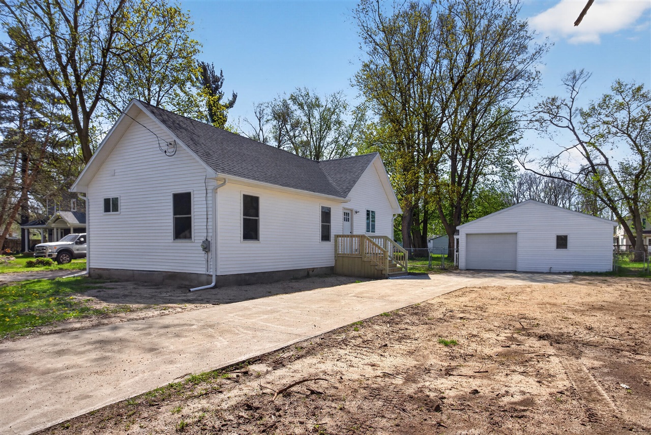 Megan Webster Featured Listings