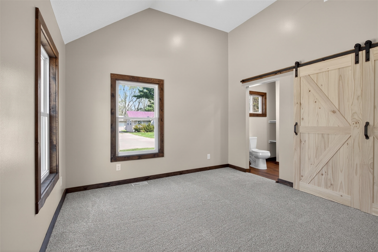 323 Grand Street, Michigan Center, MI, 49254-1128