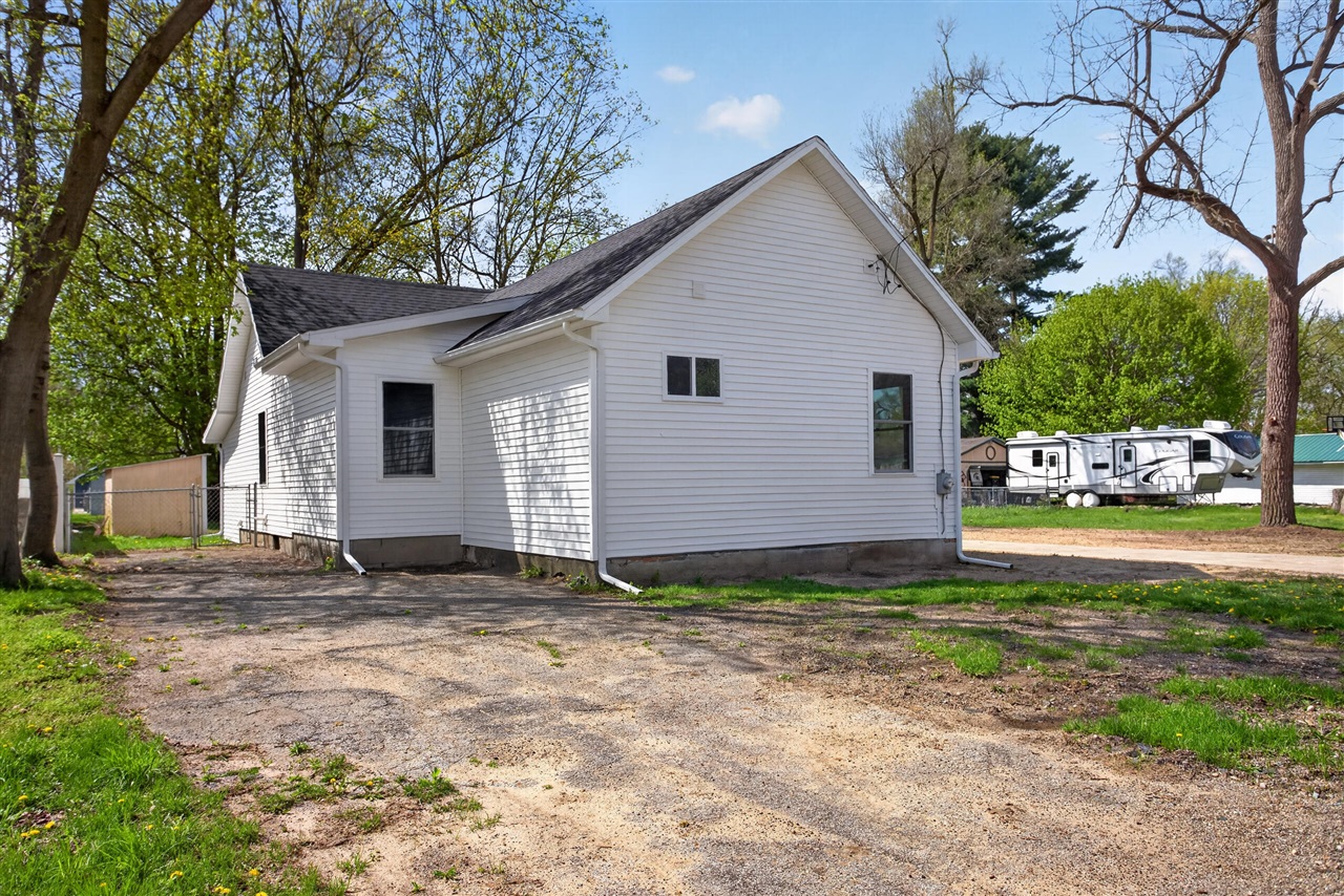 323 Grand Street, Michigan Center, MI, 49254-1128