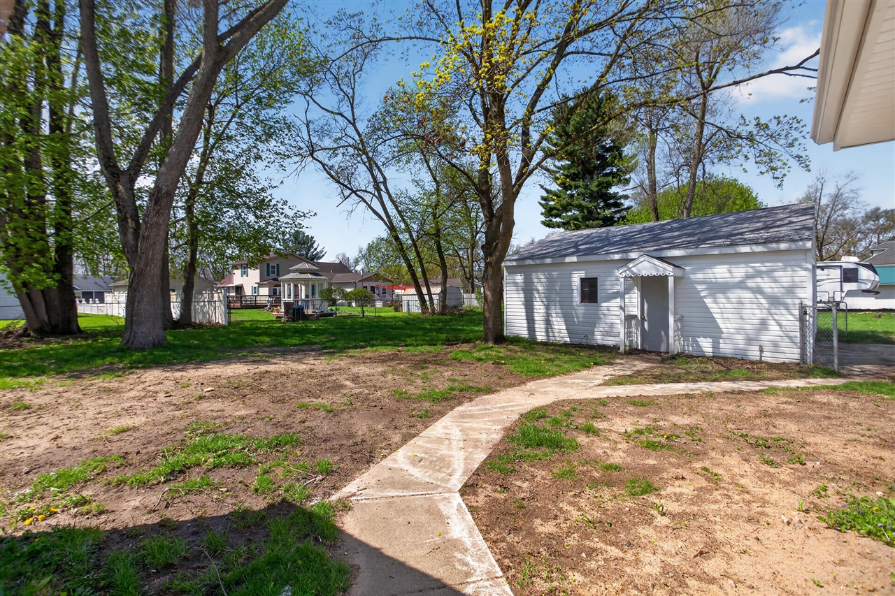 323 Grand Street, Michigan Center, MI, 49254-1128