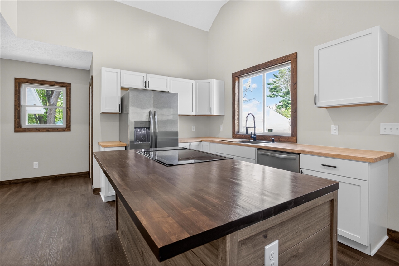 323 Grand Street, Michigan Center, MI, 49254-1128