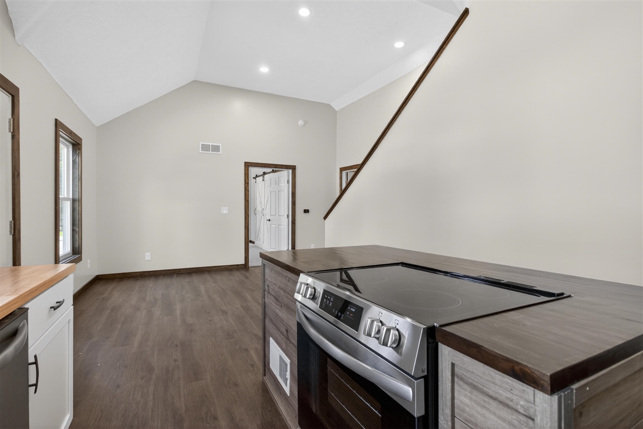 323 Grand Street, Michigan Center, MI, 49254-1128