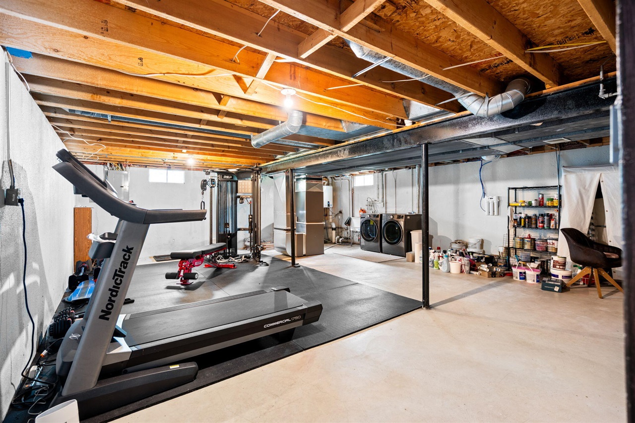 5615 Pebble Ridge Court, Ann Arbor, MI, 48108-9744