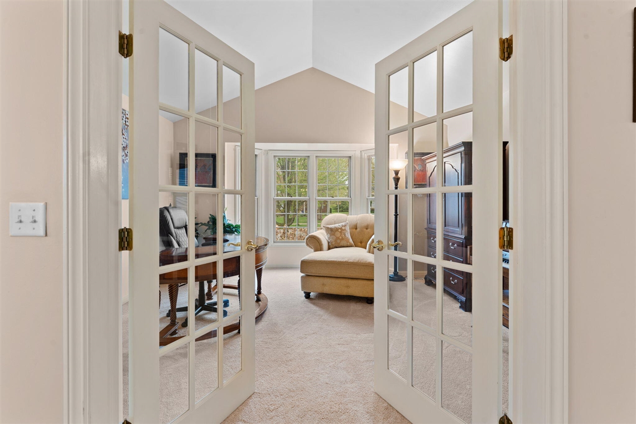 6278 Wilson Road, Ann Arbor, MI, 48108-7925