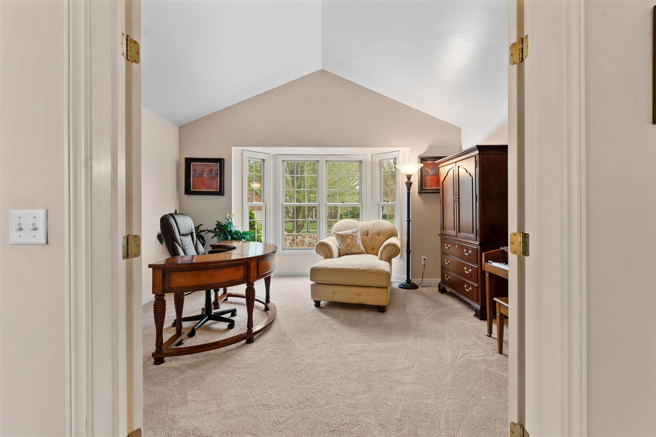 6278 Wilson Road, Ann Arbor, MI, 48108-7925