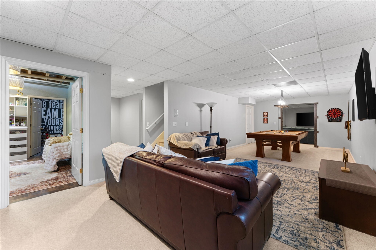 6278 Wilson Road, Ann Arbor, MI, 48108-7925