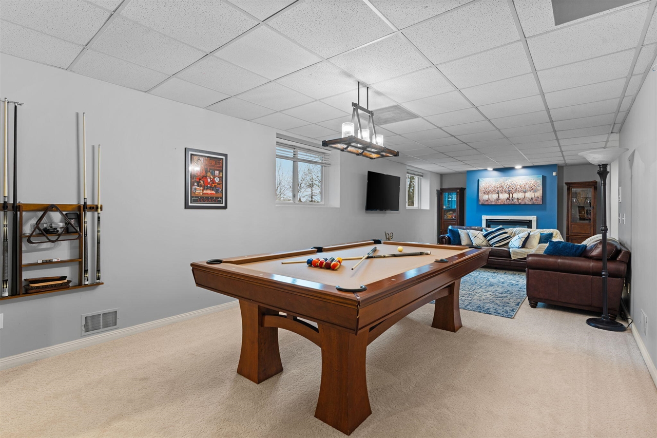 6278 Wilson Road, Ann Arbor, MI, 48108-7925