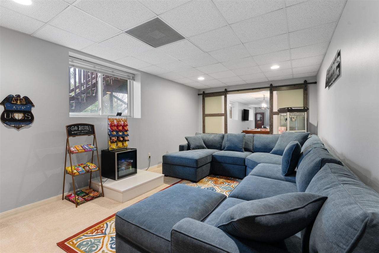 6278 Wilson Road, Ann Arbor, MI, 48108-7925